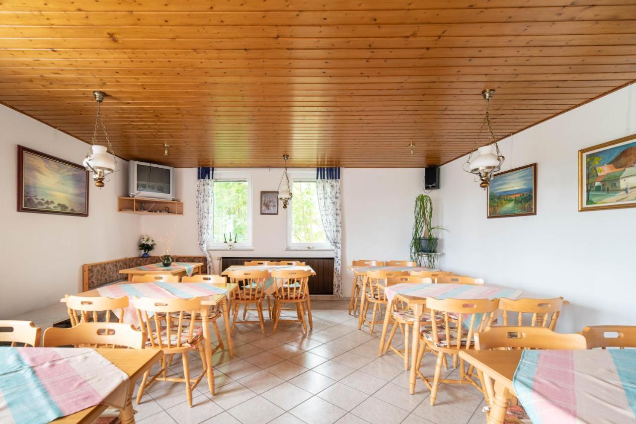 Lena Apartman Heviz Exterior photo